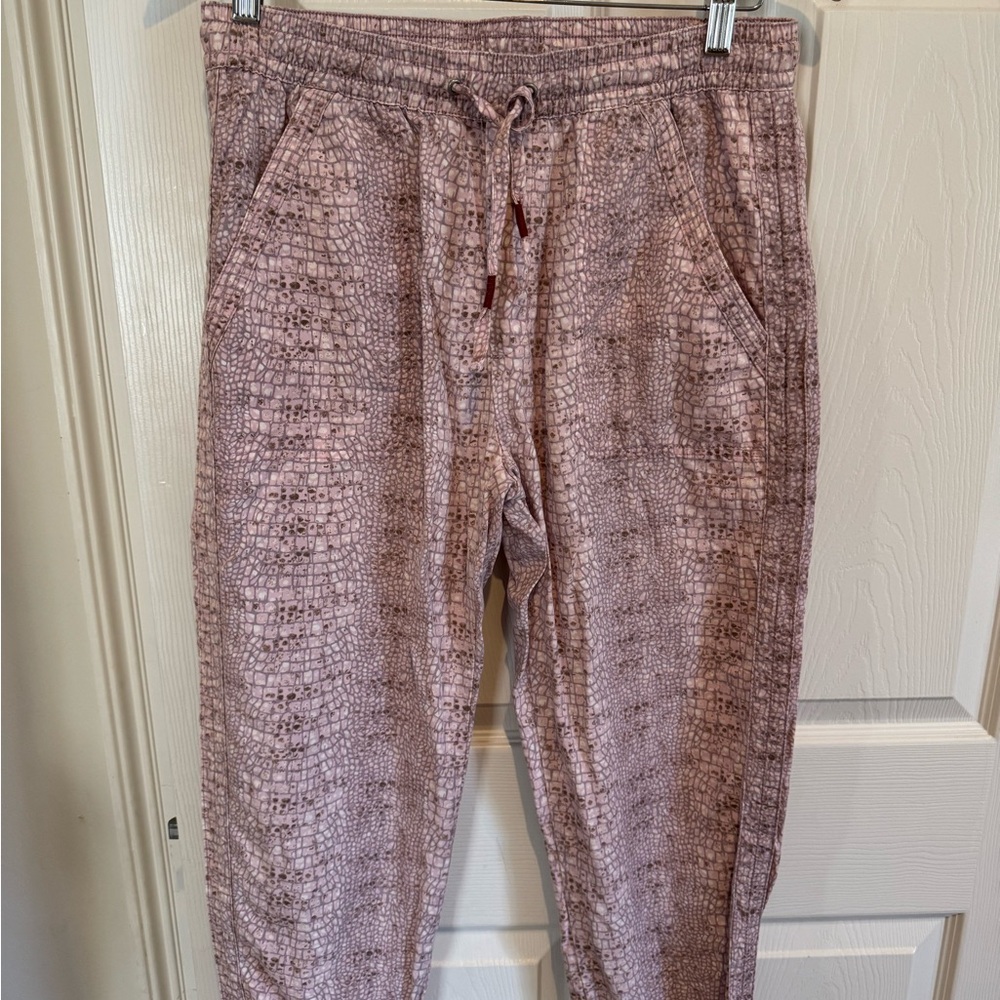 Anthropologie Mauve Textured Jogger Pants